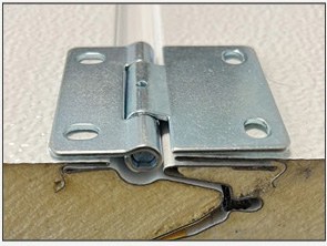 Central Hinge 2